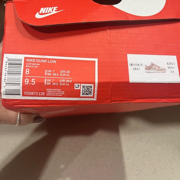 Women’s Nike Dunk Lo Sneakers. New with box. Womens size 9.5. Men’s size 8 - Picture 2 of 4